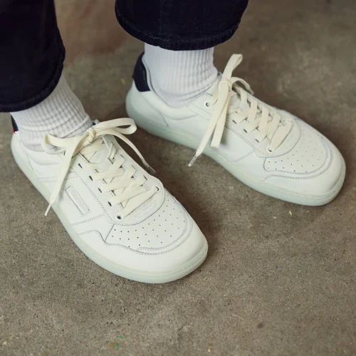 barfusssneaker-weiss-herren-blusun-ansicht-sohlenbreite.webp