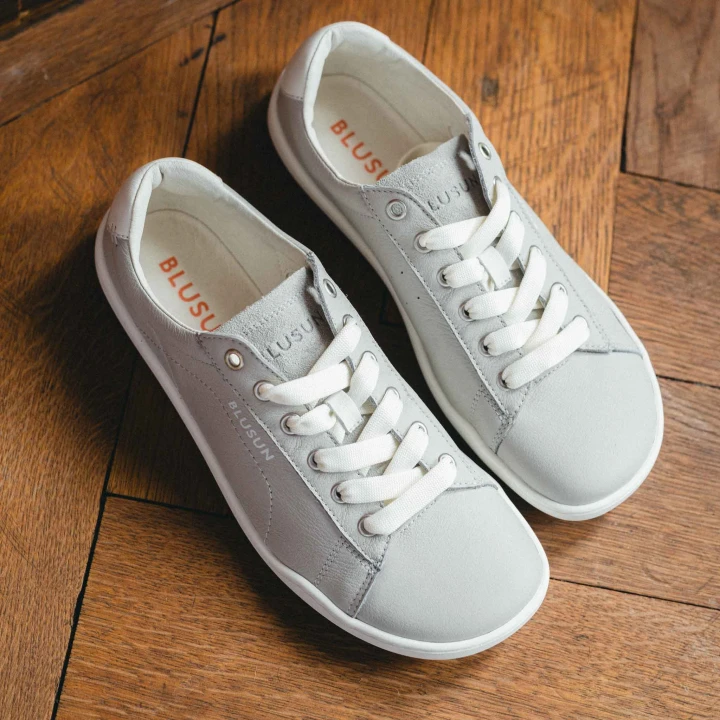 barfussschuh-oben-grau-blusun-holzboden-damen-blsn-100w.jpg