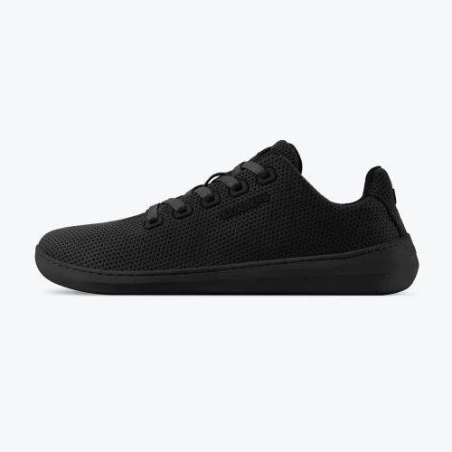 GlobetrotterIIBlack_Black_-Profile.webp