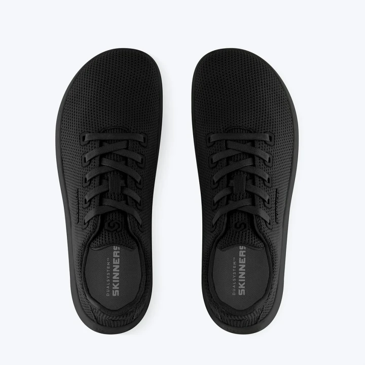 GlobetrotterIIBlack_Black_-Top.webp