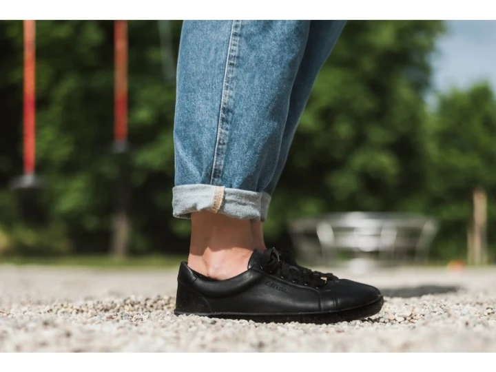 63-10_antal-barefoot-tenisky-amada-black-11.webp
