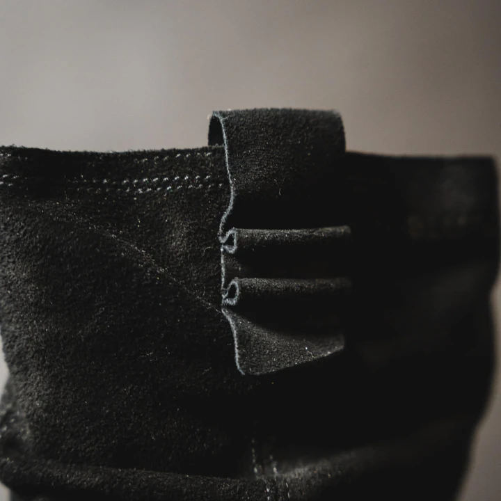 barfussschuh-stiefel-black-details-schlaufe-damen-blusun-blsn-400w.webp